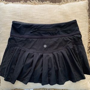 LULULEMON MINI SKIRT